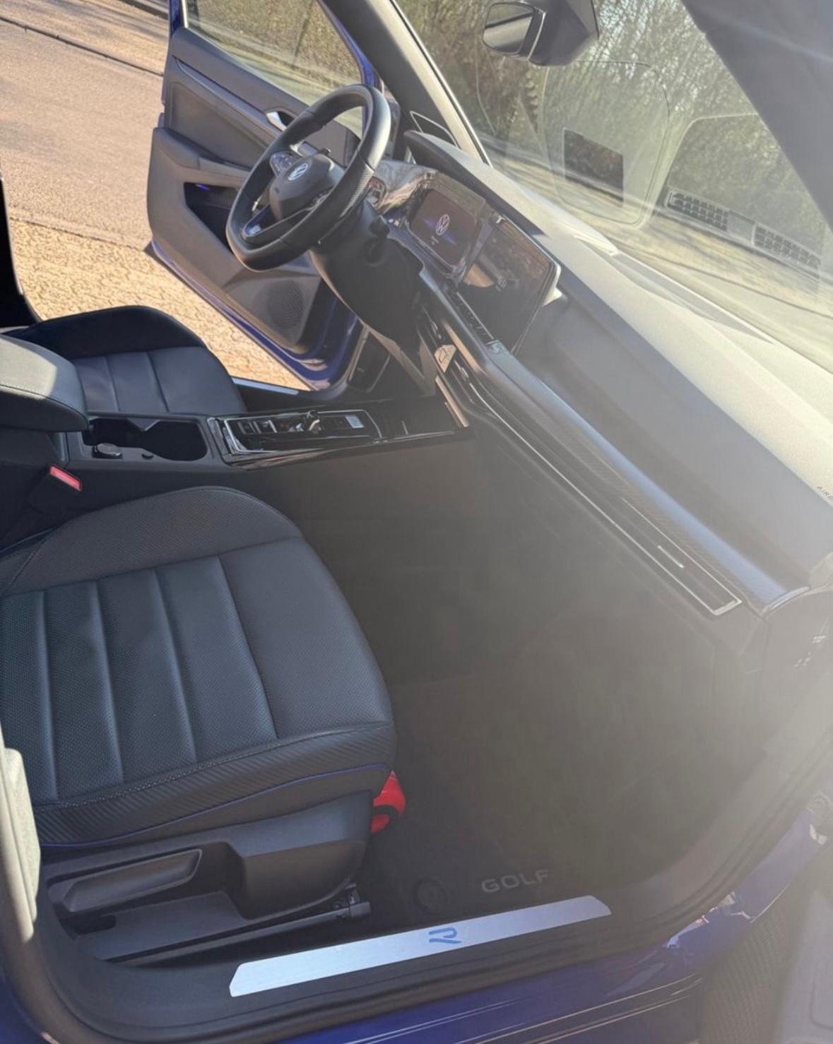 Golf 8R Performance Akravopic